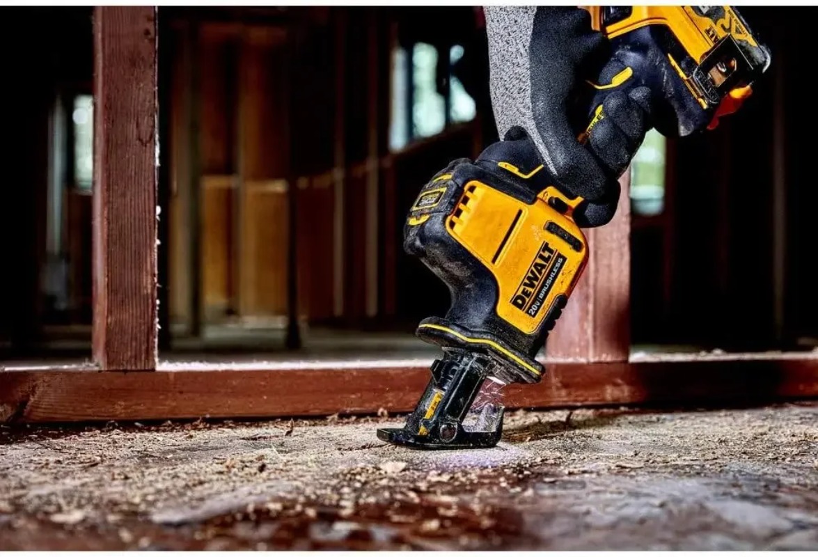 DEWALT DCS369 20V MAX* Recipro - Reciprocating Saw Cordless recension och pris